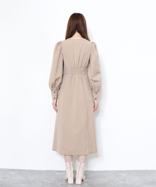 archives(アルシーヴ)の「配色ステッチIラインワンピース(ワンピース・レディース・ブラウン/ベージュ/グレイッシュベージュ・MEDIUM)」の17枚目の写真