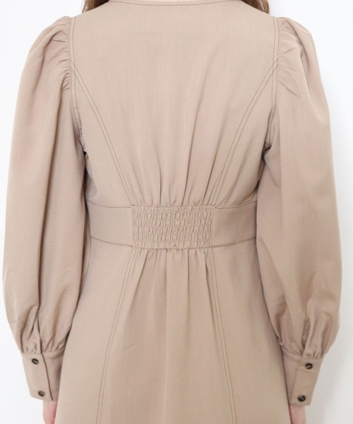 archives(アルシーヴ)の「配色ステッチIラインワンピース(ワンピース・レディース・ブラウン/ベージュ/グレイッシュベージュ・MEDIUM)」の13枚目の写真