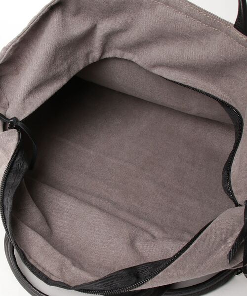MAISON CANVVAS（メゾンキャンバス）の「MAISON CANVVAS/メゾン キャンバス/RECYCLED CANVAS/ショルダー＆トートバッグ（ショルダーバッグ・メンズ・ブラック/グレー・FREE）」の4枚目の写真
