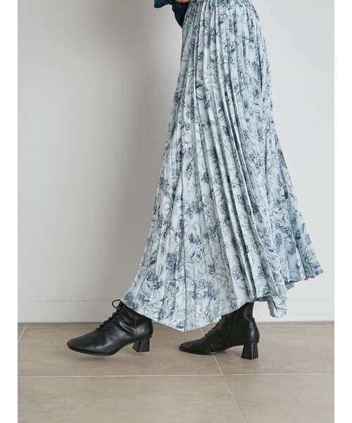 SNIDEL（スナイデル）の「フロントボタンイレヘムプリントスカート（スカート・レディース・オフホワイト/ブルー/ベージュ系その他・1/0）」の7枚目の写真