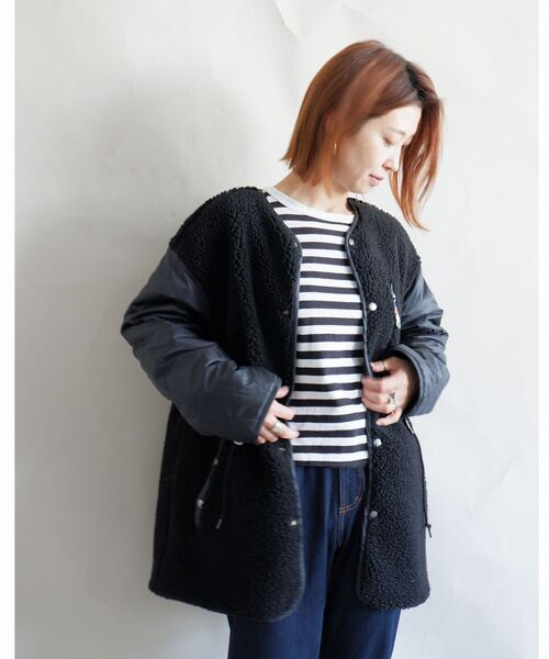 MANASTASH（マナスタッシュ）の「MANASTASH/マナスタッシュ　W's REVERSIBLE JACKET　ウィメンズリバーシブルジャケット　ボア（ブルゾン・レディース・ナチュラル/ブラック・MEDIUM）」の2枚目の写真
