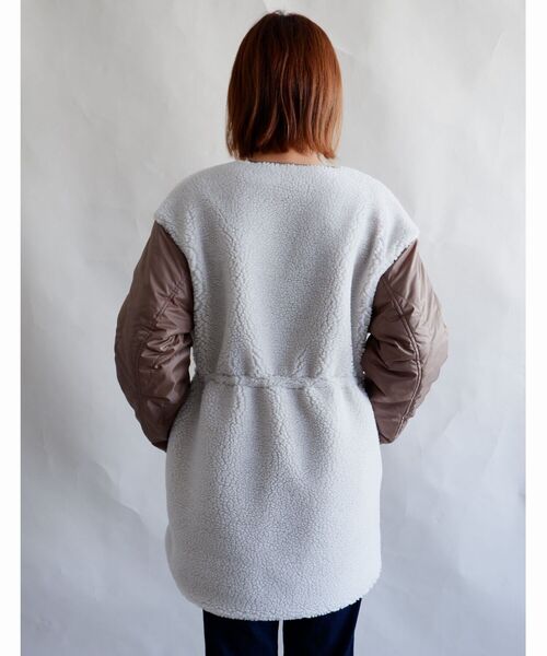 MANASTASH（マナスタッシュ）の「MANASTASH/マナスタッシュ　W's REVERSIBLE JACKET　ウィメンズリバーシブルジャケット　ボア（ブルゾン・レディース・ナチュラル/ブラック・MEDIUM）」の4枚目の写真