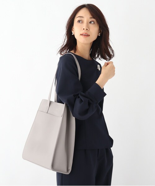 OPAQUE.CLIP（オペークドットクリップ）の「◆スクエアタテA4トートバッグ【A4サイズ収納可・軽量・抗菌防臭裏地使用】（トートバッグ・レディース・ブラック/グレー/ライトグリーン/オフホワイト・00）」の8枚目の写真