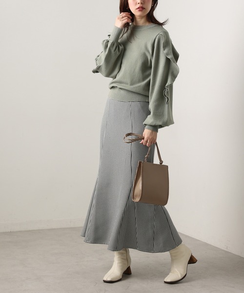 natural couture（ナチュラルクチュール）の「ラッフルスリーブニット（ニット/セーター・レディース・ブラック/オフホワイト/ミント/ラベンダー・FREE）」の12枚目の写真