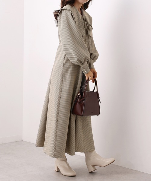 one after another NICE CLAUP(ワンアフターアナザーナイスクラップ)の「ビッグカラ―フレアワンピース(ワンピース・レディース・ブラック/ベージュ/モカ/その他1・FREE)」の14枚目の写真