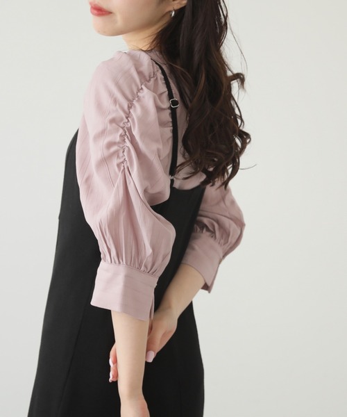 RAY CASSIN（レイカズン）の「スクエアネックパワショルブラウス（シャツ/ブラウス・レディース・ブラック/オフホワイト/オレンジ/ブルー/イエロー/ピンクベージュ/ライトカーキ・FREE）」の20枚目の写真