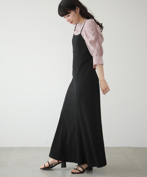 RAY CASSIN（レイカズン）の「スクエアネックパワショルブラウス（シャツ/ブラウス・レディース・ブラック/オフホワイト/オレンジ/ブルー/イエロー/ピンクベージュ/ライトカーキ・FREE）」の17枚目の写真