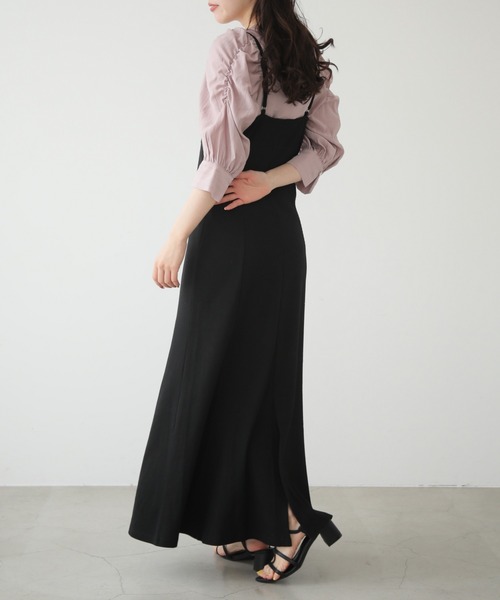 RAY CASSIN（レイカズン）の「スクエアネックパワショルブラウス（シャツ/ブラウス・レディース・ブラック/オフホワイト/オレンジ/ブルー/イエロー/ピンクベージュ/ライトカーキ・FREE）」の16枚目の写真