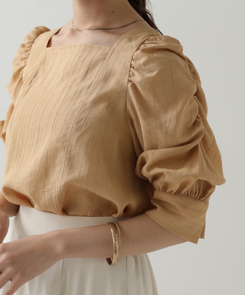 RAY CASSIN（レイカズン）の「スクエアネックパワショルブラウス（シャツ/ブラウス・レディース・ブラック/オフホワイト/オレンジ/ブルー/イエロー/ピンクベージュ/ライトカーキ・FREE）」の12枚目の写真