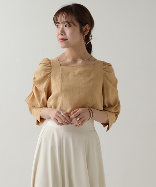 RAY CASSIN（レイカズン）の「スクエアネックパワショルブラウス（シャツ/ブラウス・レディース・ブラック/オフホワイト/オレンジ/ブルー/イエロー/ピンクベージュ/ライトカーキ・FREE）」の11枚目の写真