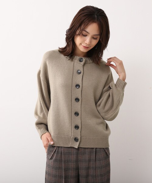 DRESKIP(ドレスキップ)の「◆前後2WAYショートニットカーディガン(カーディガン/ボレロ・レディース・グリーン/グレー系その他/ブラウン系その他/ナチュラル・02/03)」の3枚目の写真