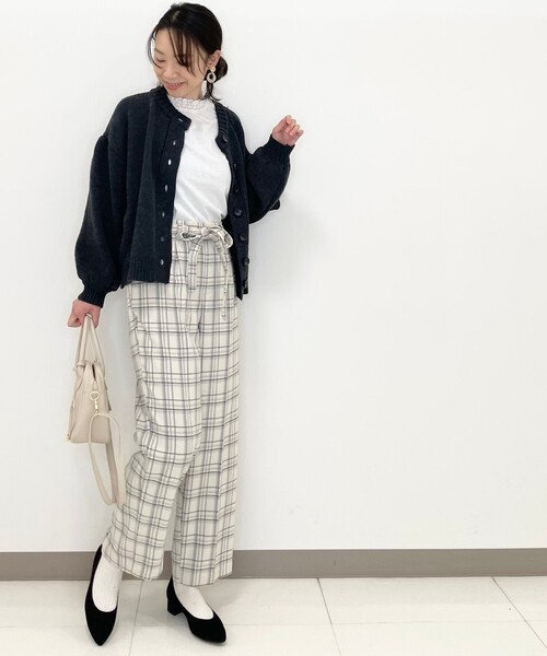 DRESKIP(ドレスキップ)の「◆前後2WAYショートニットカーディガン(カーディガン/ボレロ・レディース・グリーン/グレー系その他/ブラウン系その他/ナチュラル・02/03)」の11枚目の写真