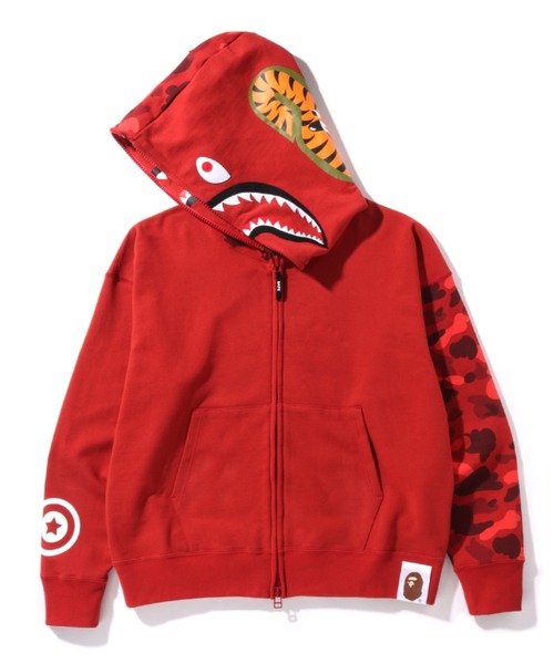 A BATHING APE（アベイシングエイプ）の「COLOR CAMO GIANT