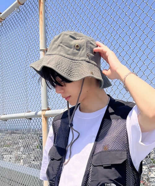 newhattan（ニューハッタン）の「newhattan(ニューハッタン) / コットンツイルサファリハット cotton twill stone-washed safari hats アドベンチャーハット バケットハット（ハット・レディース・ダークグリーン/グリーン系カモフラージュ/ブラウン系カモフラージュ/ベージュ×ブラック/チャコールグレー/ホワイト/ネイビー/ブラック/オリーブ/カーキ・S/M/M/L）」の22枚目の写真