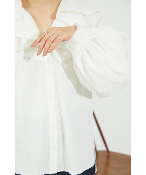 BLACK BY MOUSSY（ブラックバイマウジー）の「vneck volume