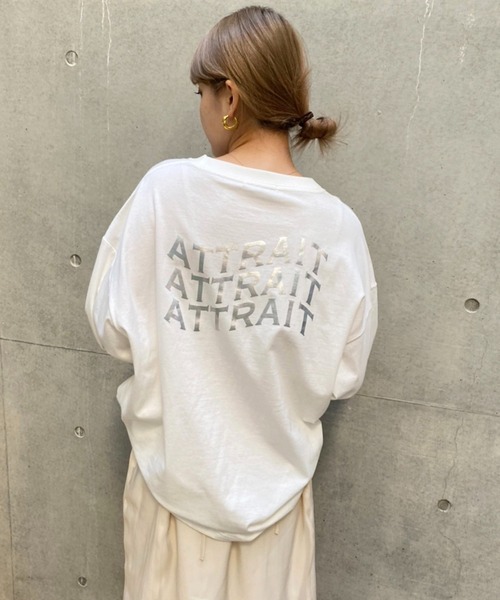 one after another NICE CLAUP(ワンアフターアナザーナイスクラップ)の「ロゴBIGロンT(Tシャツ/カットソー・レディース・ホワイト/ホワイト系その他/オフホワイト・FREE)」の3枚目の写真