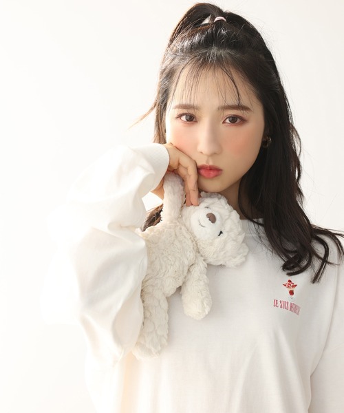 one after another NICE CLAUP(ワンアフターアナザーナイスクラップ)の「ロゴBIGロンT(Tシャツ/カットソー・レディース・ホワイト/ホワイト系その他/オフホワイト・FREE)」の11枚目の写真