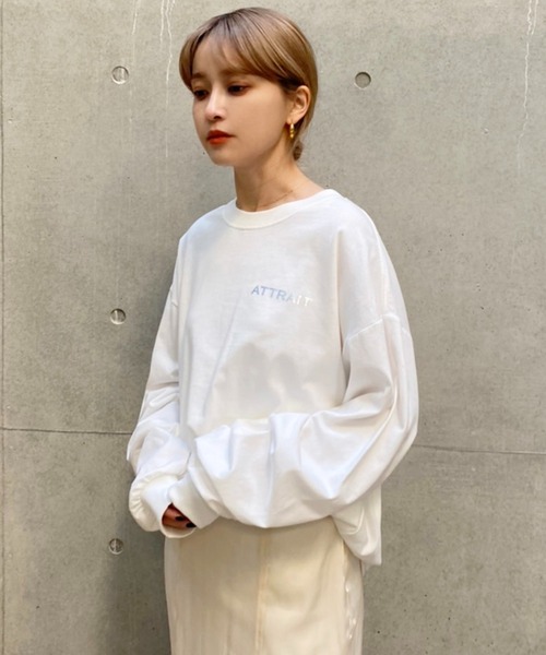 one after another NICE CLAUP(ワンアフターアナザーナイスクラップ)の「ロゴBIGロンT(Tシャツ/カットソー・レディース・ホワイト/ホワイト系その他/オフホワイト・FREE)」の20枚目の写真