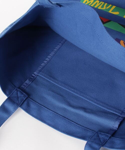 Carhartt WIP（カーハートダブリューアイピー）の「CANVAS GRAPHIC TOTE（トートバッグ・メンズ・キナリ/ロイヤルブルー/ブラック・ONE SIZE）」の6枚目の写真