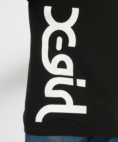 X-girl（エックスガール）の「【HIP掲載】BACK LOGO S/S TEE（Tシャツ/カットソー・レディース・ホワイト/ブラック/ネイビー・1/2）」の10枚目の写真
