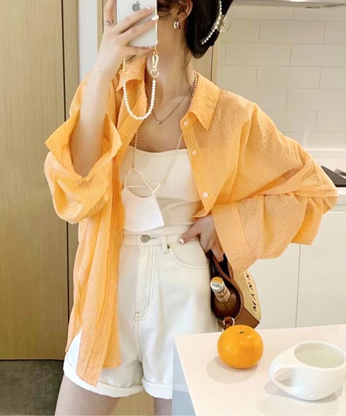 SpRay（スプレイ）の「シアーストライプBIGシャツ（シャツ/ブラウス・レディース・ホワイト/ライトブルー/ピンク/イエロー/オレンジ/ブルー・FREE）」の6枚目の写真