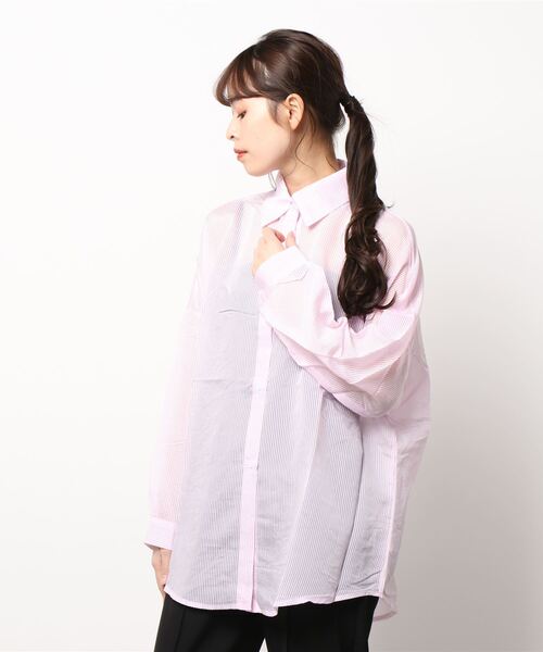 SpRay（スプレイ）の「シアーストライプBIGシャツ（シャツ/ブラウス・レディース・ホワイト/ライトブルー/ピンク/イエロー/オレンジ/ブルー・FREE）」の13枚目の写真