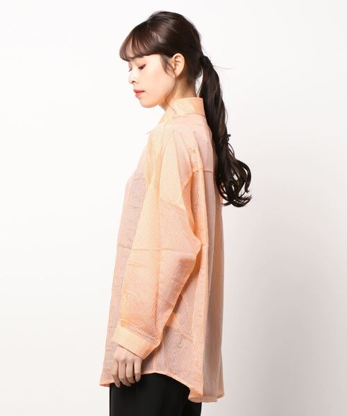 SpRay（スプレイ）の「シアーストライプBIGシャツ（シャツ/ブラウス・レディース・ホワイト/ライトブルー/ピンク/イエロー/オレンジ/ブルー・FREE）」の15枚目の写真