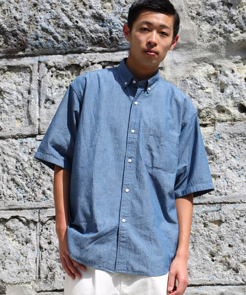 BEAMS(ビームス)の「BEAMS / イージー ボタンダウンシャツ(シャツ/ブラウス・メンズ・ホワイト/その他/ブルー系その他4・SMALL/MEDIUM/LARGE/X-LARGE)」の1枚目の写真