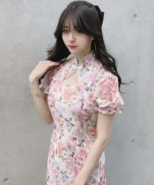 titty＆Co. PETIT by poyo（ティティーアンドコープティバイポヨ）の「【titty&Co.PETIT Produced by POYO】デコルテパールフラワーワンピース（ワンピース・レディース・マルチ・FREE）」の3枚目の写真