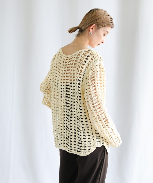 select MOCA（セレクトモカ）の「2022 SS Vネック透かし編みトップス（ニット/セーター・レディース・ブラック/ブラウン/アイボリー・FREE）」の11枚目の写真