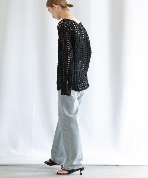 select MOCA（セレクトモカ）の「2022 SS Vネック透かし編みトップス（ニット/セーター・レディース・ブラック/ブラウン/アイボリー・FREE）」の13枚目の写真