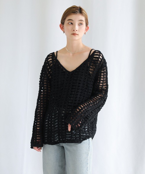 select MOCA（セレクトモカ）の「2022 SS Vネック透かし編みトップス（ニット/セーター・レディース・ブラック/ブラウン/アイボリー・FREE）」の12枚目の写真