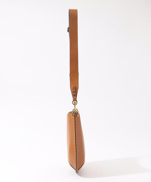 ISABEL MARANT(イザベルマラン)の「ISABEL MARANT OSKAN NEW ショルダーバッグ(ショルダーバッグ・レディース・ベージュ・FREE)」の3枚目の写真