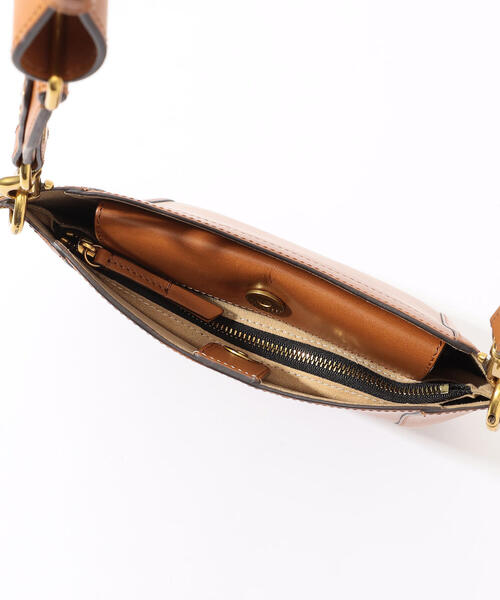 ISABEL MARANT(イザベルマラン)の「ISABEL MARANT OSKAN NEW ショルダーバッグ(ショルダーバッグ・レディース・ベージュ・FREE)」の10枚目の写真