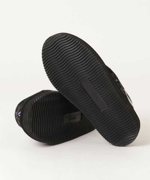 suicoke(スイコック)の「BAPE X SUICOKE LEOPARD ROOM SHOES L(スニーカー・レディース・ブラック/ベージュ・50/60/40)」の4枚目の写真