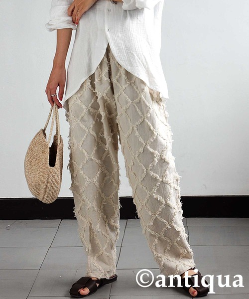 antiqua(アンティカ)の「綿麻フリンジパンツ(その他パンツ・レディース・ブラック/ベージュ・FREE)」の2枚目の写真