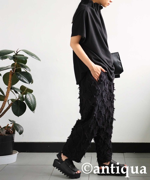 antiqua(アンティカ)の「綿麻フリンジパンツ(その他パンツ・レディース・ブラック/ベージュ・FREE)」の3枚目の写真