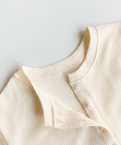 Q(キュー)の「ワッフルフレアワンピース(ワンピース・レディース・ブラック/オリーブ/アイボリー・MEDIUM)」の13枚目の写真