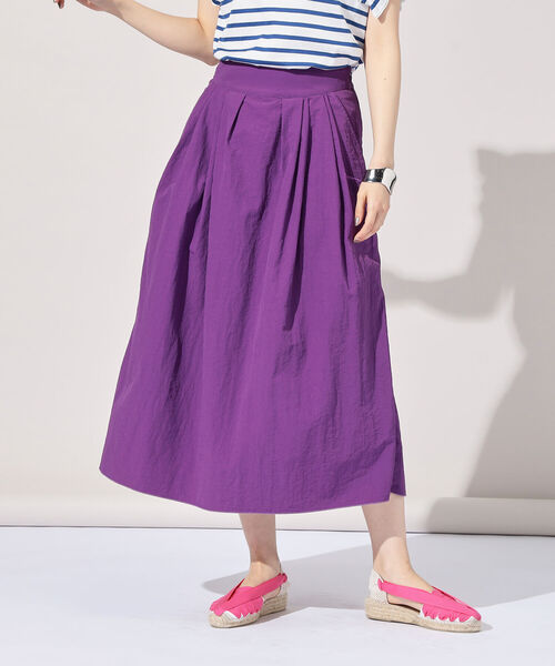 Rie Miller（リエミラー）の「ナイロンタフタタックギャザースカート（スカート・レディース・ブラック/パープル/ブルー/ピンク・38/36）」の4枚目の写真