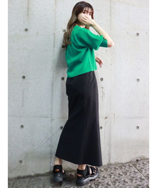 MURUA（ムルーア）の「ハイツイストハーフスリーブニットポロシャツ（ポロシャツ・レディース・アイボリー/グレー/ブラック/オレンジ/グリーン・FREE）」の7枚目の写真