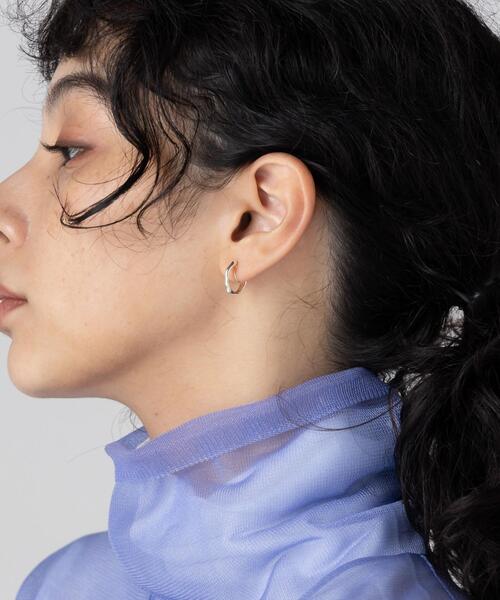 CITEN（シテン）の「＜CITEN＞ニュアンスフープ ノンホールピアス 両耳 イヤリング（イヤリング・レディース・シルバー/ゴールド・FREE）」の6枚目の写真