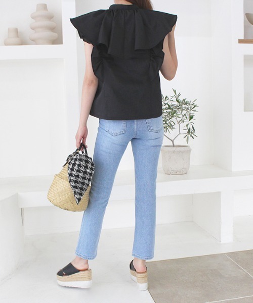 MODE ROBE（モードローブ）の「ダブルフリルノースリーブブラウス（シャツ/ブラウス・レディース・ブラック/ホワイト/ブルー・FREE）」の18枚目の写真