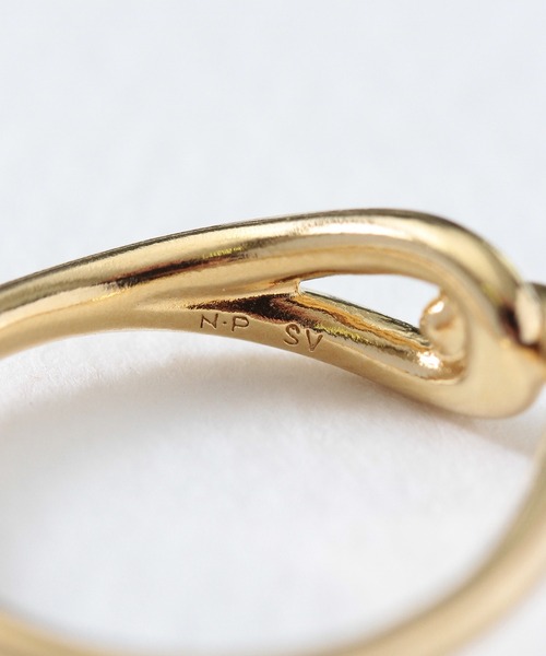 NOIR DE POUPEE（ノワールドプーペ）の「silver925 ロープスモール リング (ニッケルフリー)（リング・レディース・シルバー/ゴールド・#13/#9/#11）」の5枚目の写真