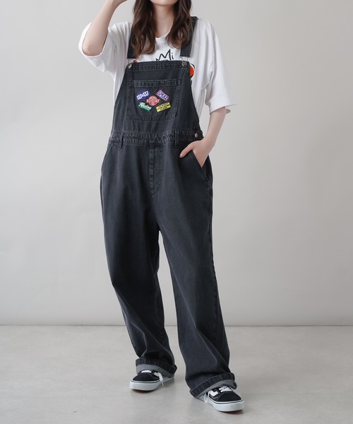 SPINNS（スピンズ）の「【ゆるシルエット】ワッペン デニムオーバーオール（サロペット/オーバーオール・レディース・ブラック/サックスブルー・ONESIZE）」の17枚目の写真
