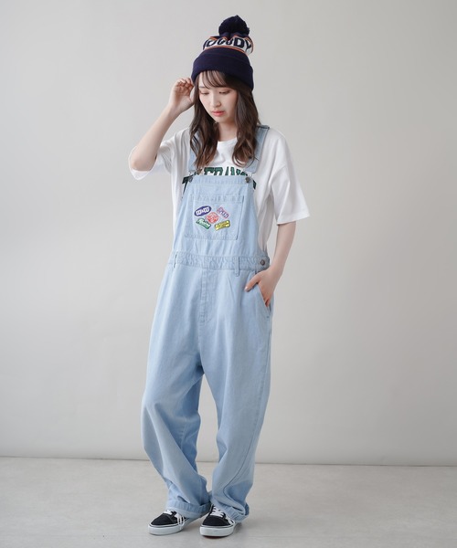 SPINNS（スピンズ）の「【ゆるシルエット】ワッペン デニムオーバーオール（サロペット/オーバーオール・レディース・ブラック/サックスブルー・ONESIZE）」の15枚目の写真
