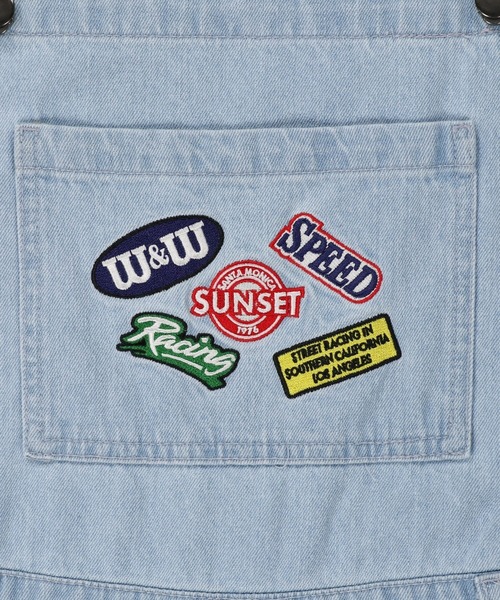 SPINNS（スピンズ）の「【ゆるシルエット】ワッペン デニムオーバーオール（サロペット/オーバーオール・レディース・ブラック/サックスブルー・ONESIZE）」の6枚目の写真