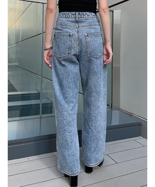 ENVYM（アンビー）の「ルーズデニムＰＴ（デニムパンツ・レディース・ブラック/レオパード/ブルー・S/M）」の17枚目の写真