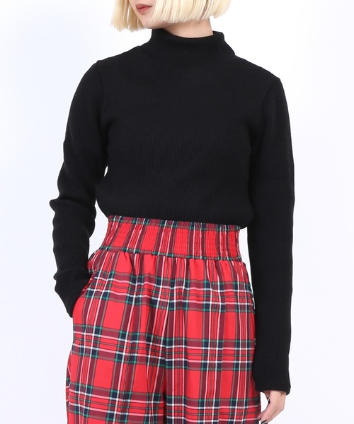 PUNYUS(プニュズ)の「ハイネックロンT(Tシャツ/カットソー・レディース・ブラック/ホワイト・2/4/3/1)」の13枚目の写真