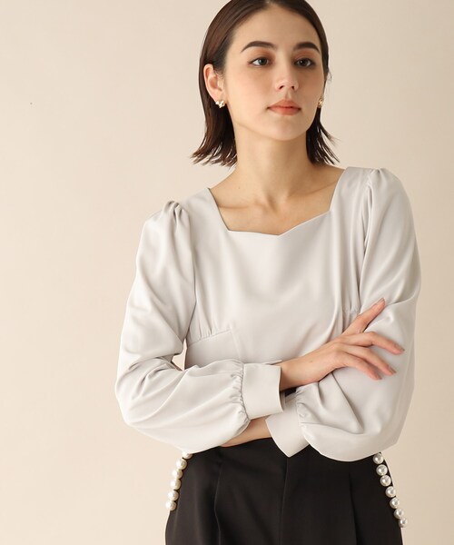 OPAQUE.CLIP（オペークドットクリップ）の「◆スクエアネックサテンブラウス（シャツ/ブラウス・レディース・パープル系/ブラック/ライトグレー・38）」の5枚目の写真