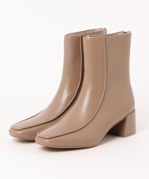 natural couture(ナチュラルクチュール)の「バックファスナーショートブーツ(ブーツ・レディース・ブラック/ベージュ/ブラウン・MEDIUM/LARGE)」の11枚目の写真
